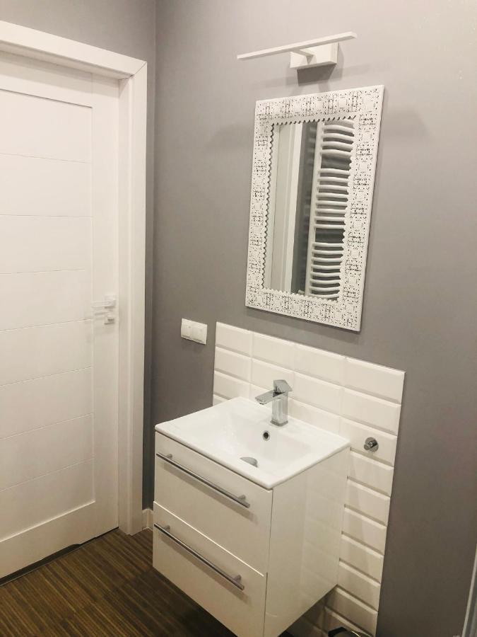 Apartament Dobry Dom Warszawa Экстерьер фото