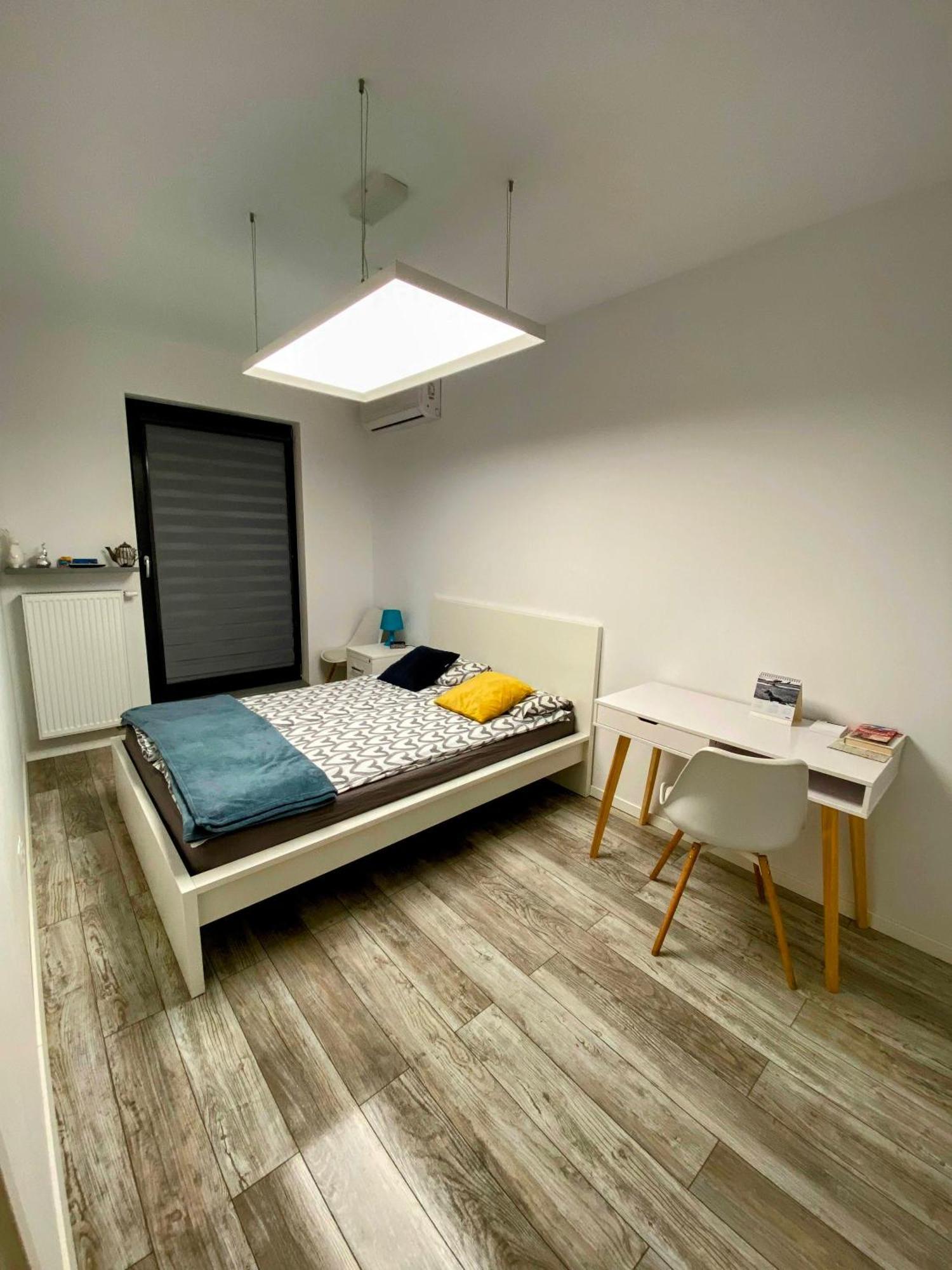 Apartament Dobry Dom Warszawa Экстерьер фото